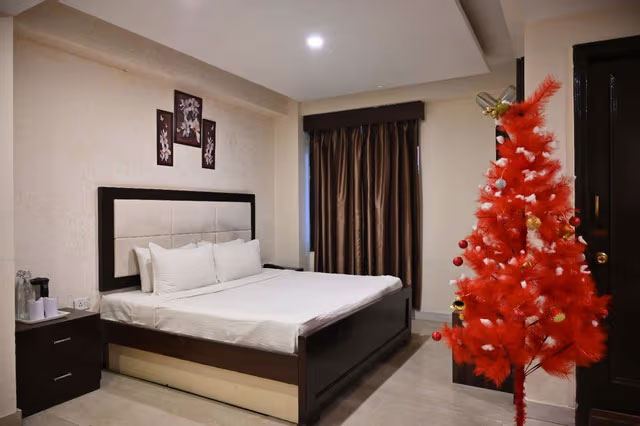 Ashiana Clarks Inn Hotel
