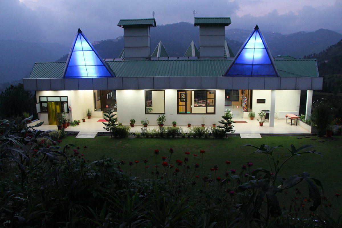 Flag House Resort