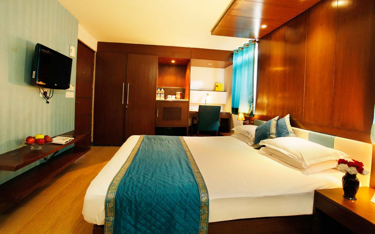 Flag House Resort
