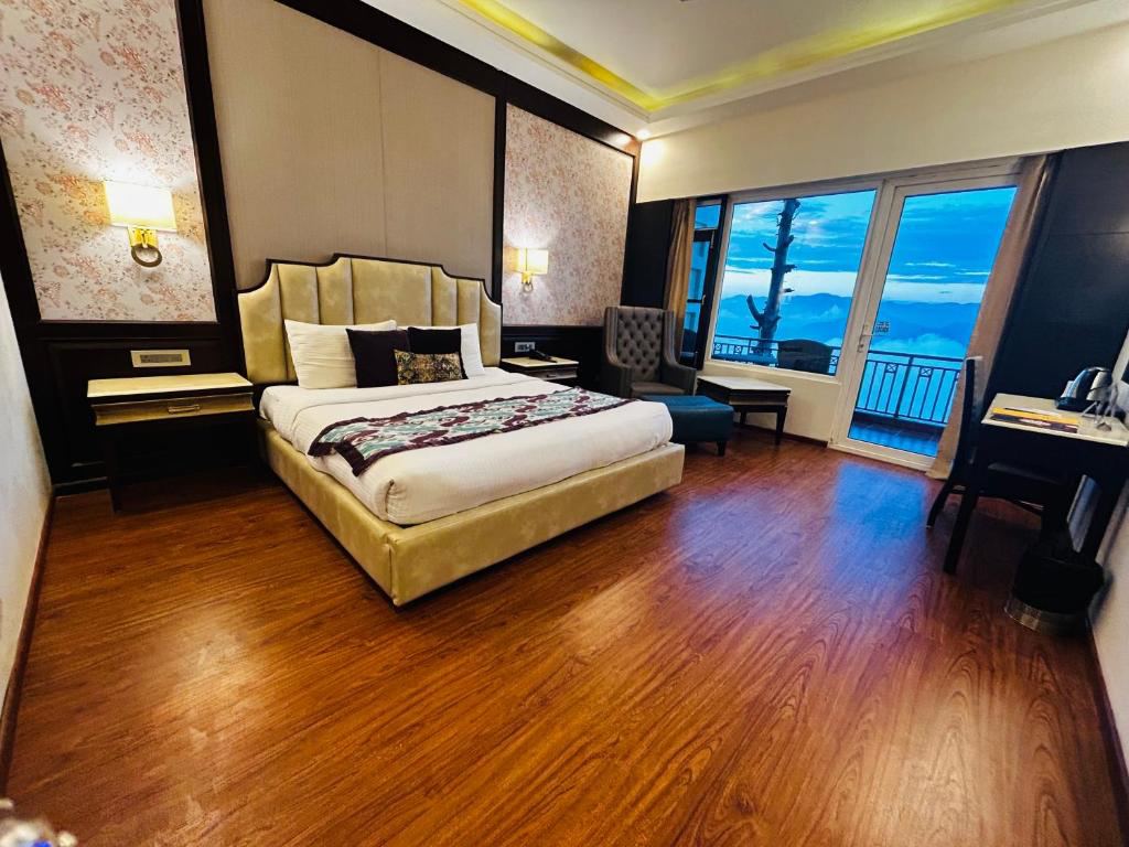Grand View Hotel