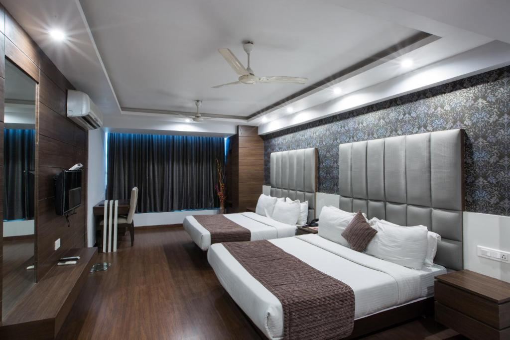 Hotel Narula's Aurrum
