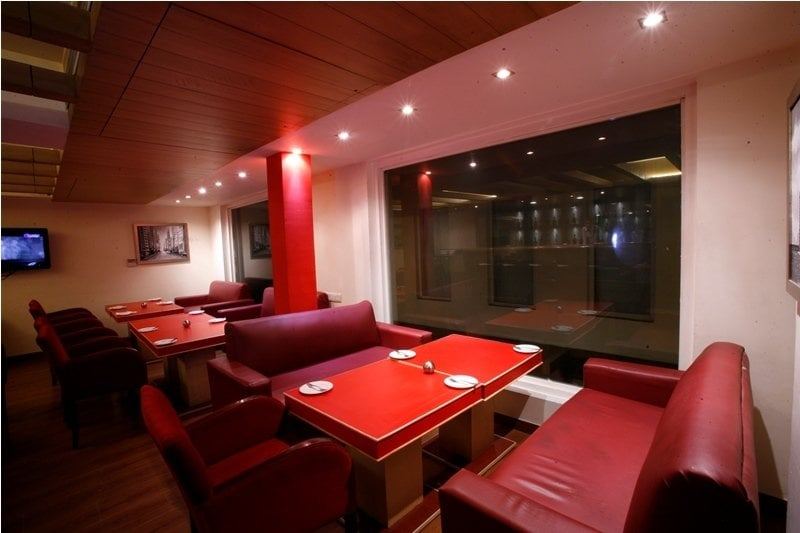 Mango Suites Apex Hotel