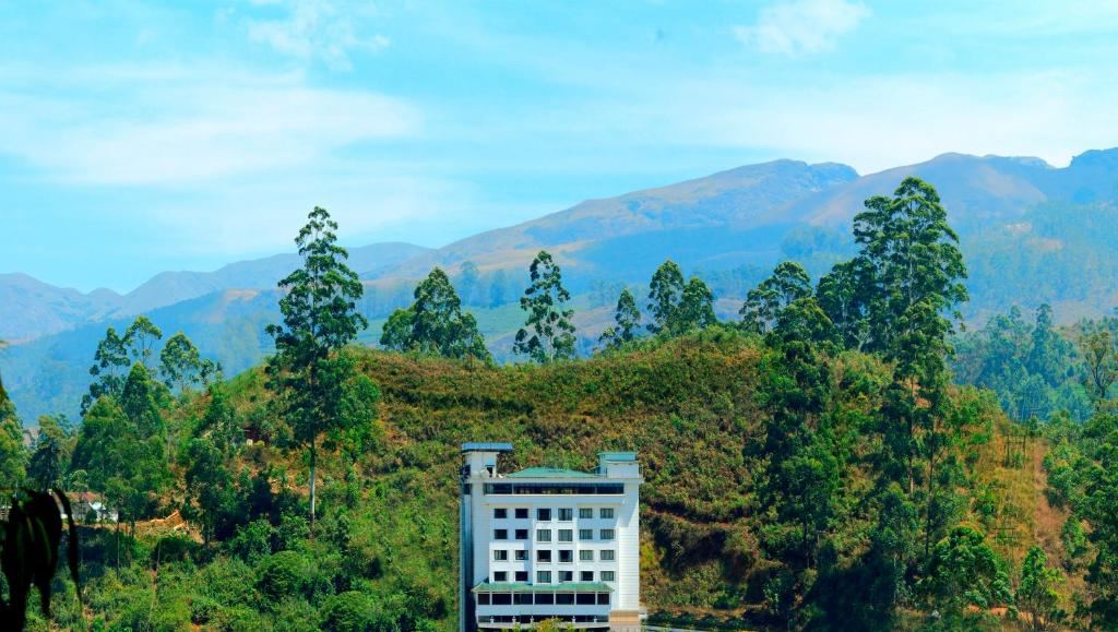 Clouds Valley Hotel
