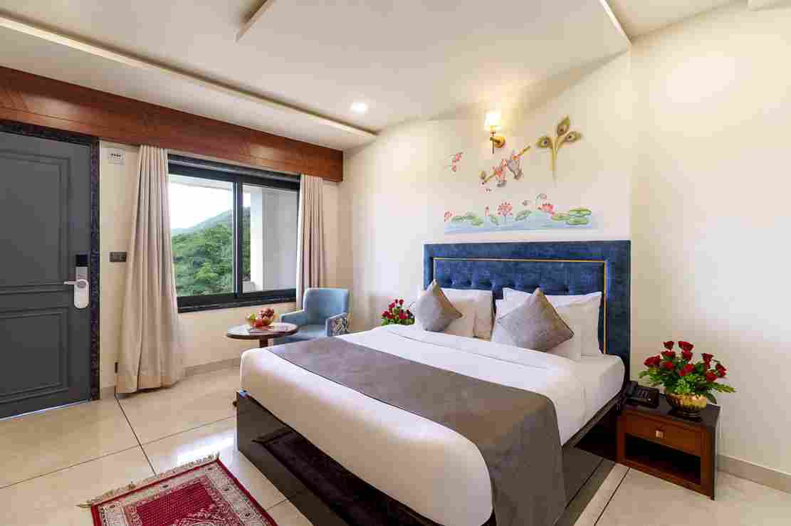 Traavista Aravali Mahal