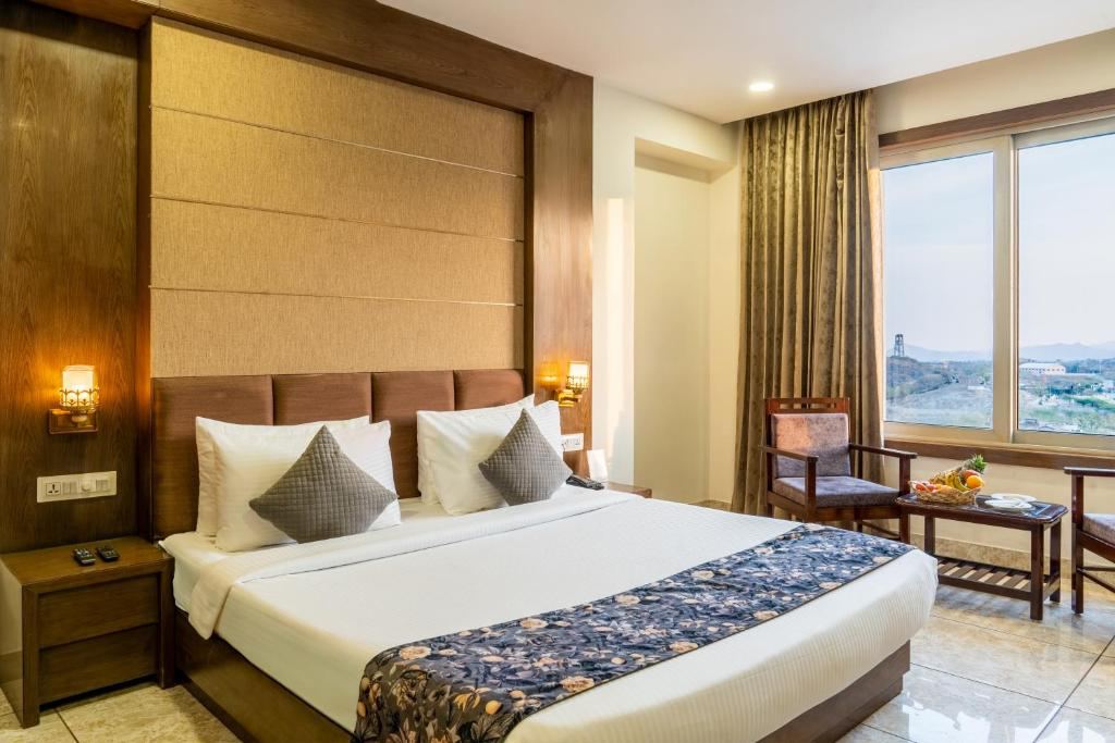 Hotel Paandora Grand