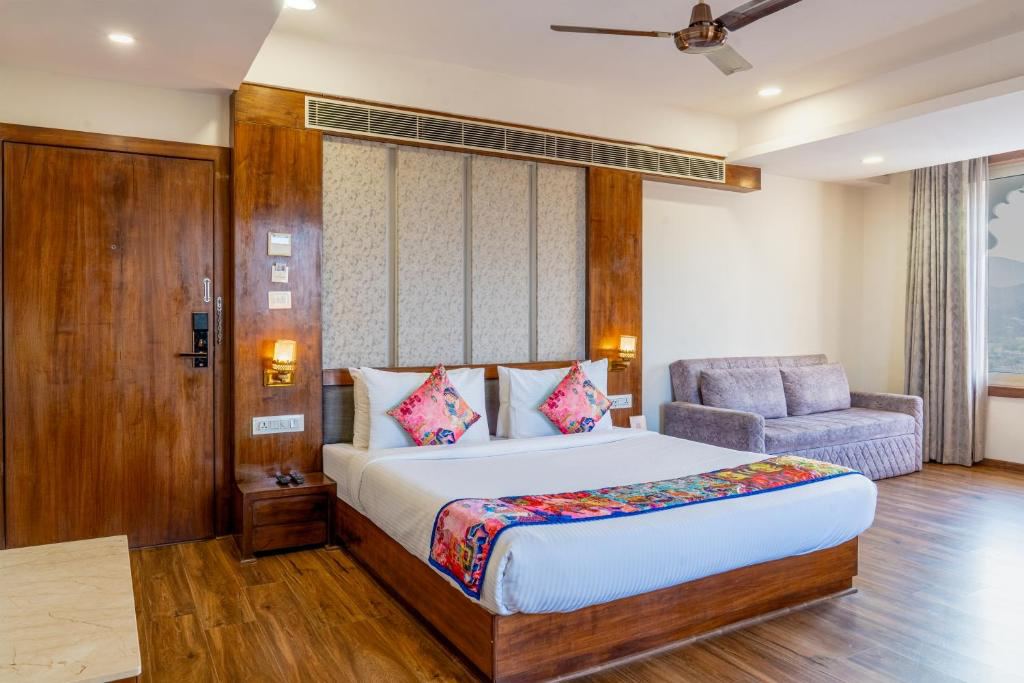 Hotel Paandora Grand