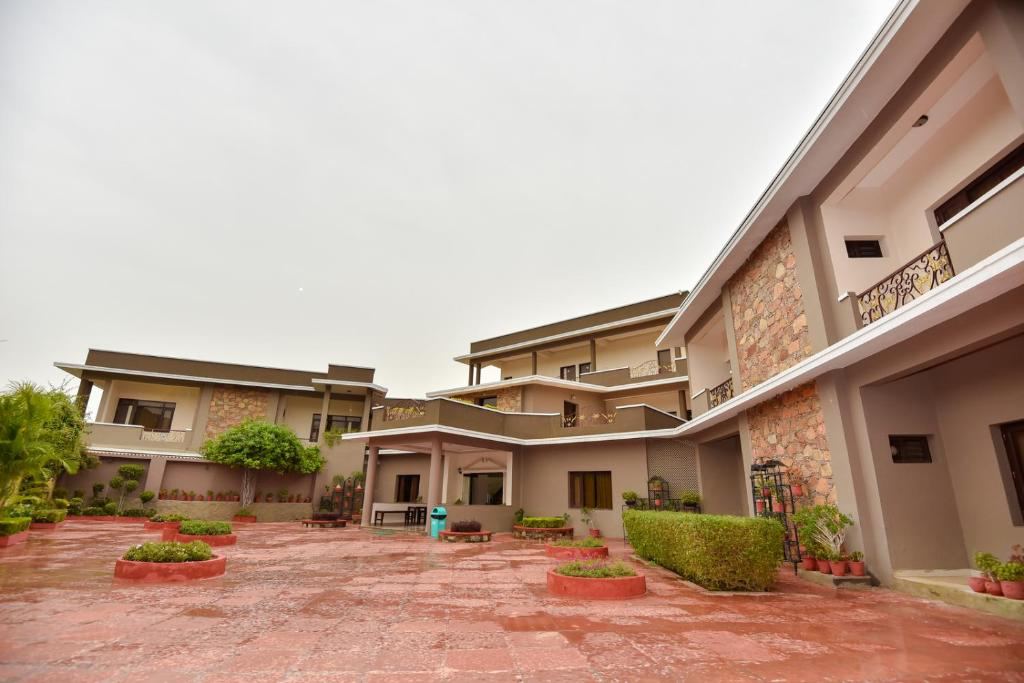 Araliayas Resort and Spa