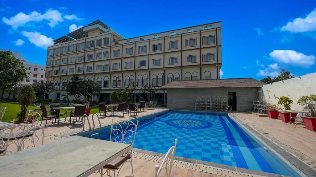 Mystical Valley View Resort and Spa
