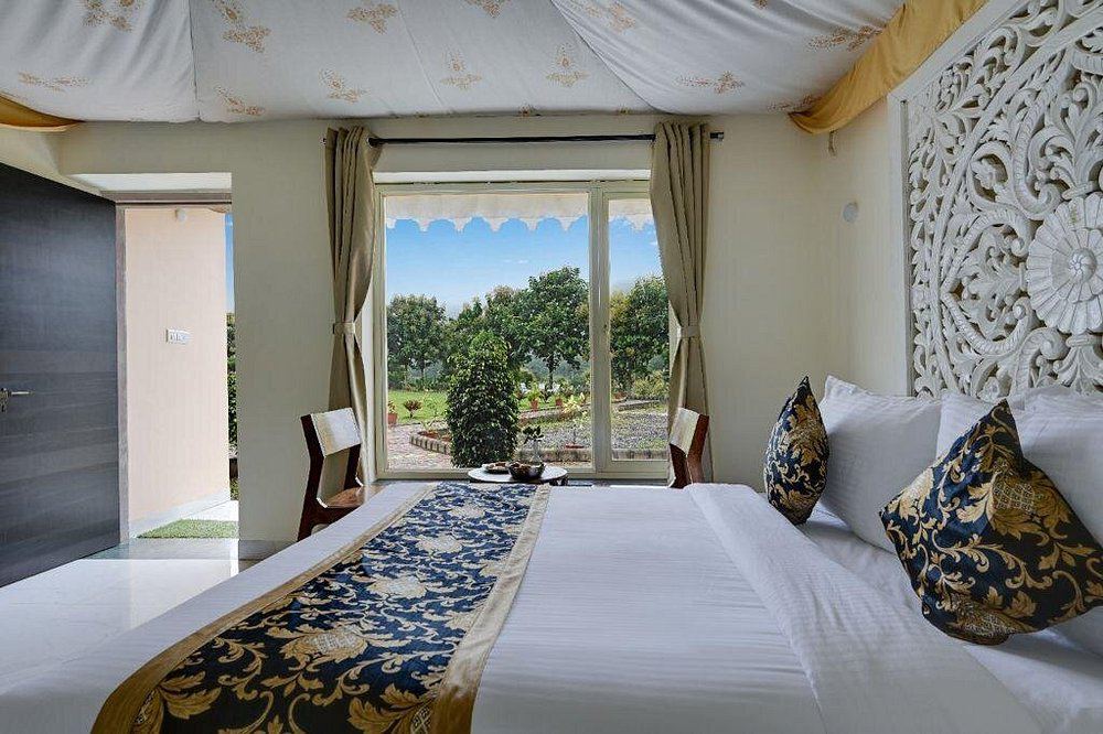 Kavish Holiday Hill Resort n Spa