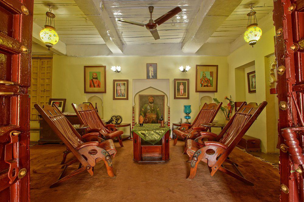 Fort Dhariyawad Heritage Hotel