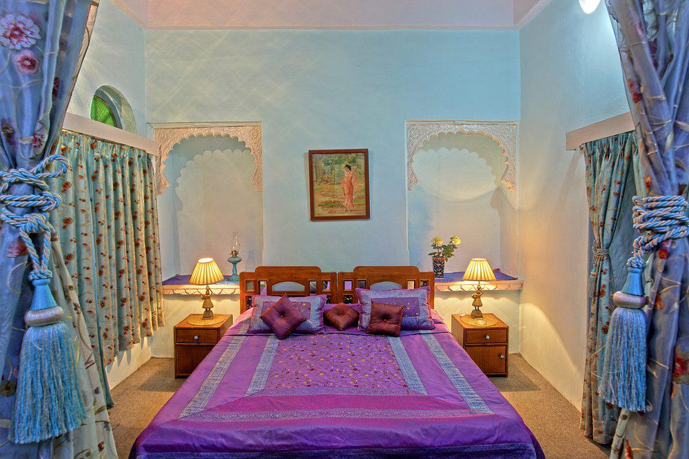 Fort Dhariyawad Heritage Hotel