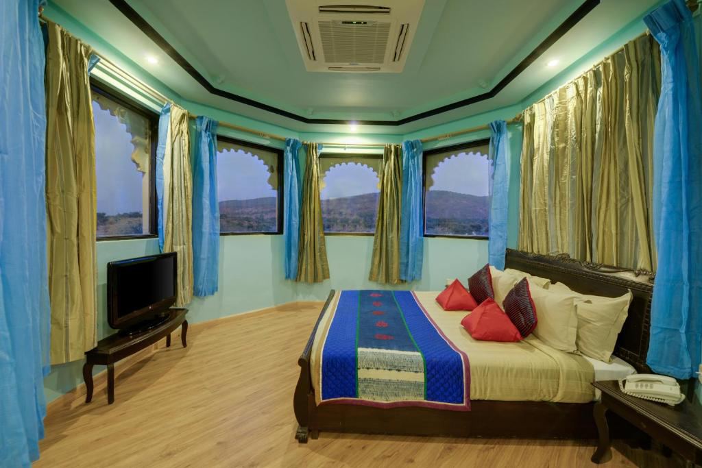 jüSTa Lake Nahargarh Palace