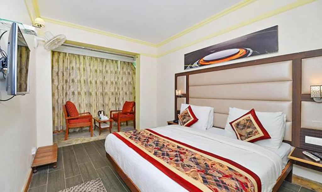Hotel Aroma by Royal Collection Hotels