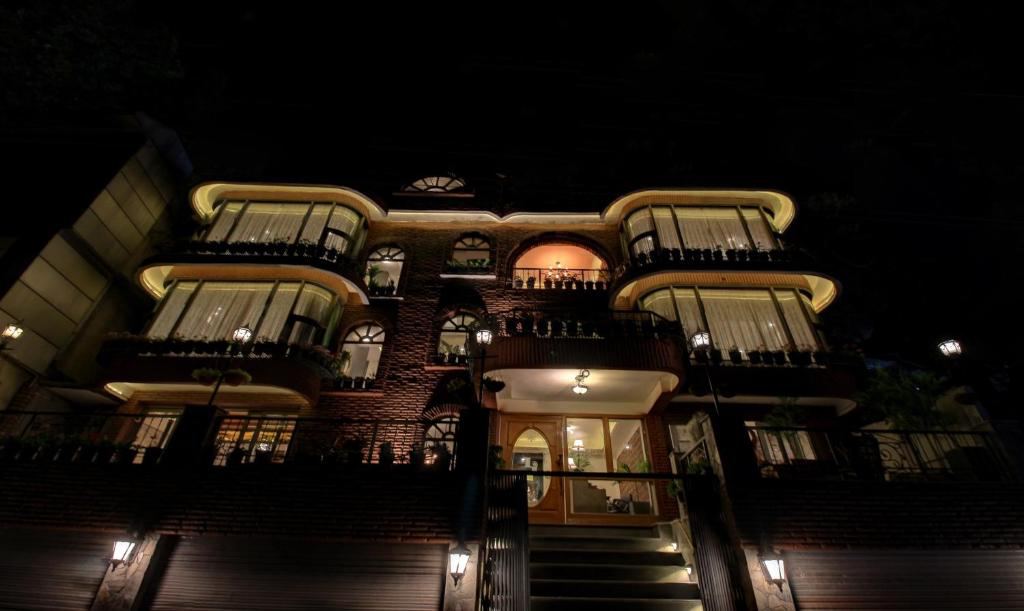 LakeSide Inn Nainital