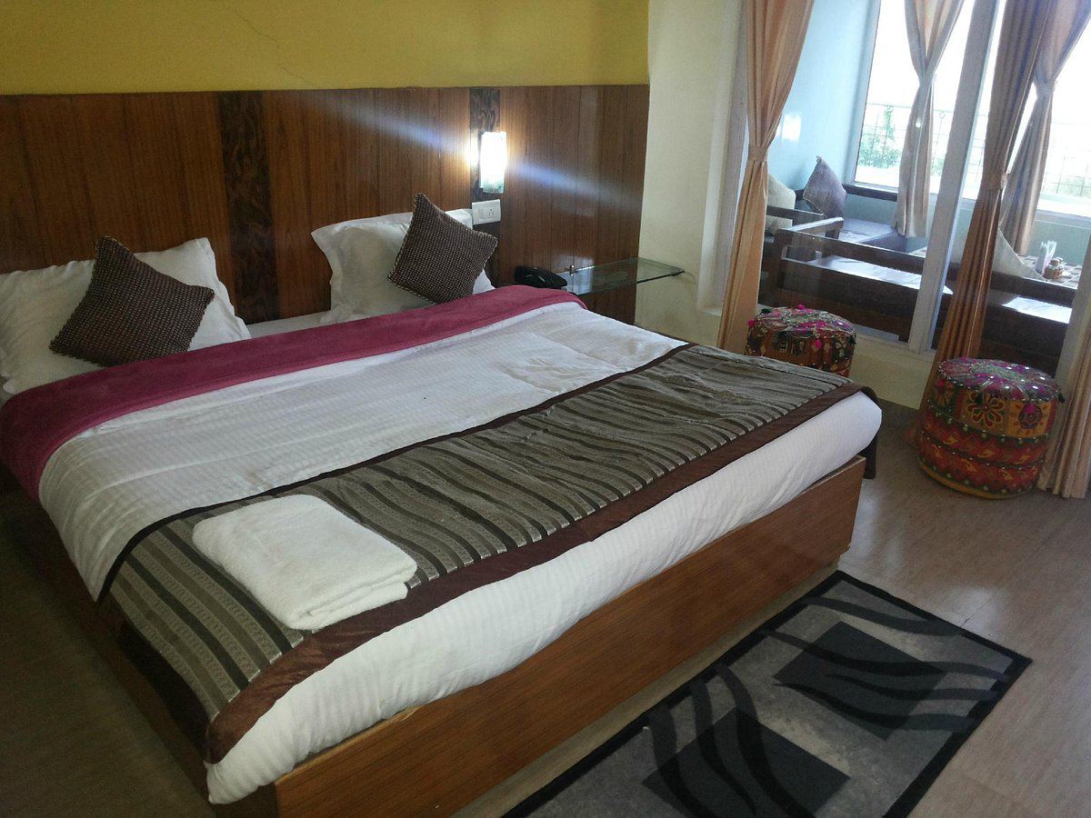 Nature's Valley Resort, Kausani