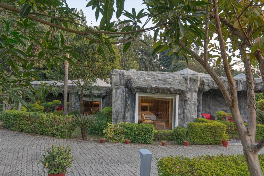 Bellmont Caves Resort and Spa, Corbett
