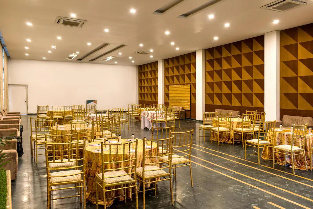 Manu Maharani Resorts & Spa
