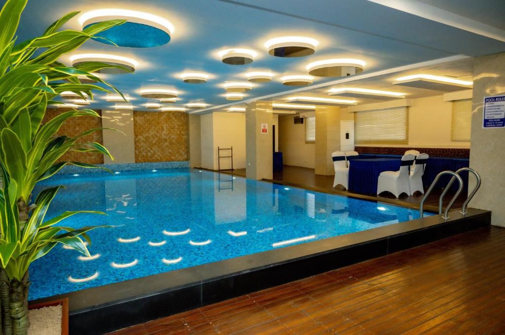 Hotel Mansha Regency