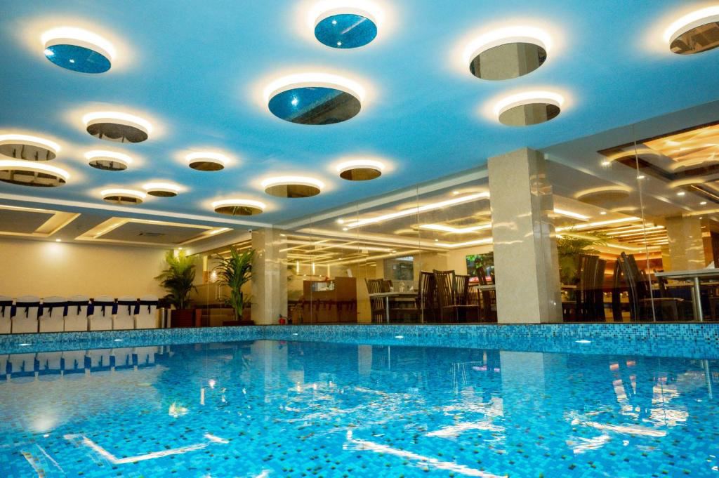 Hotel Mansha Regency