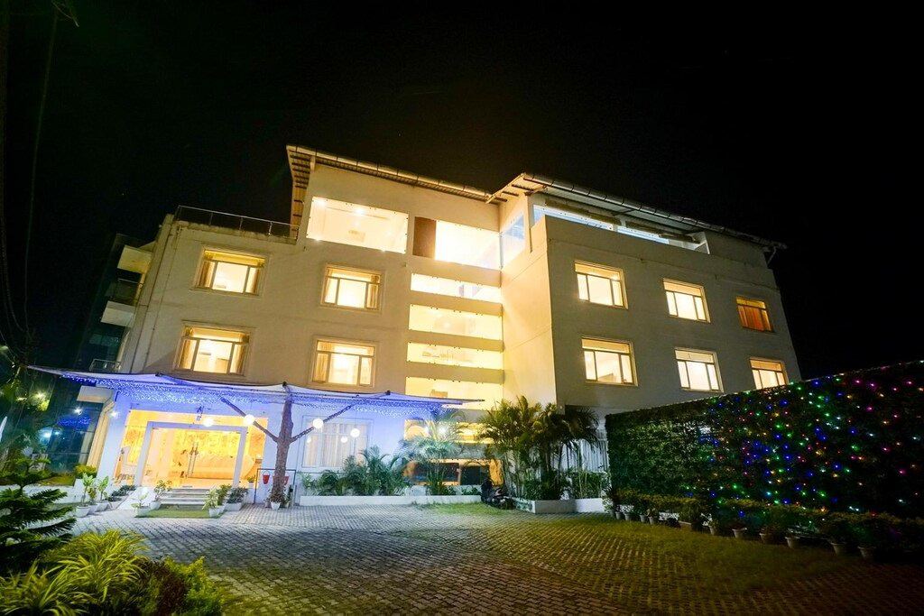 Hotel Blue Waves