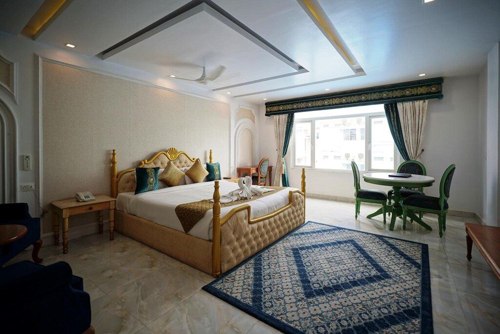 Hotel Blue Waves