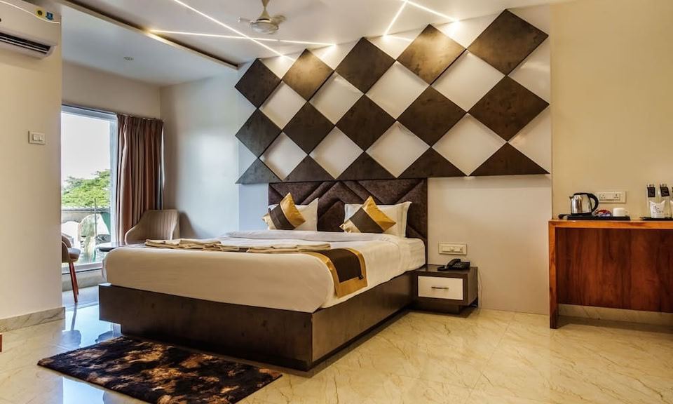Olive Hotel and Suites