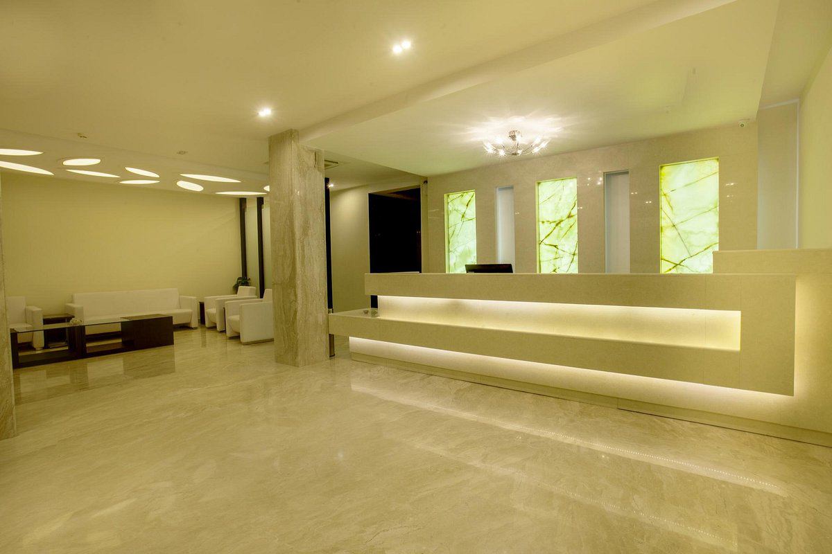 J Hotel