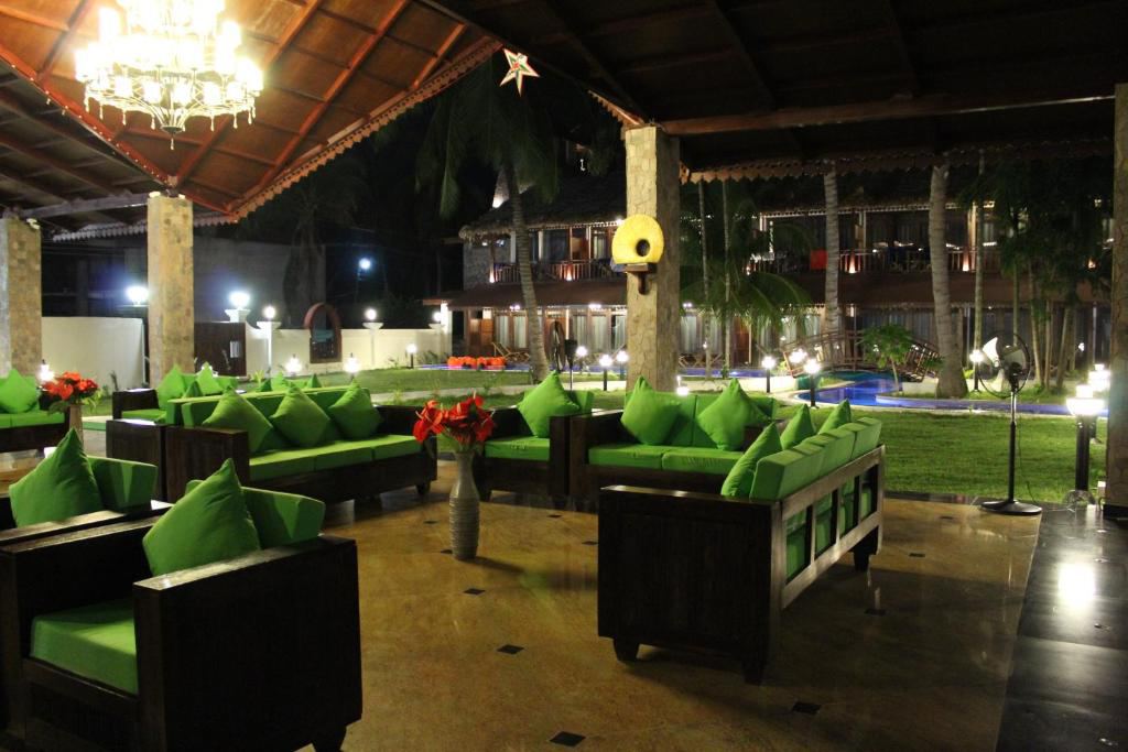 Symphony Summer Sands Beach Resort And Spa