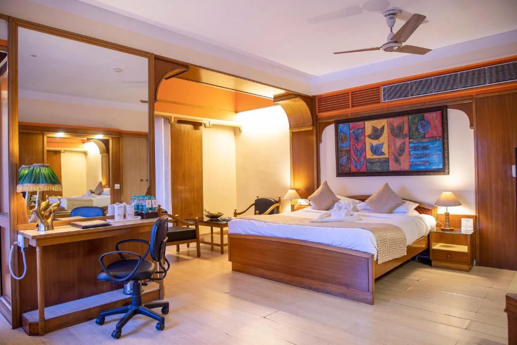 Hotel Rajmahal