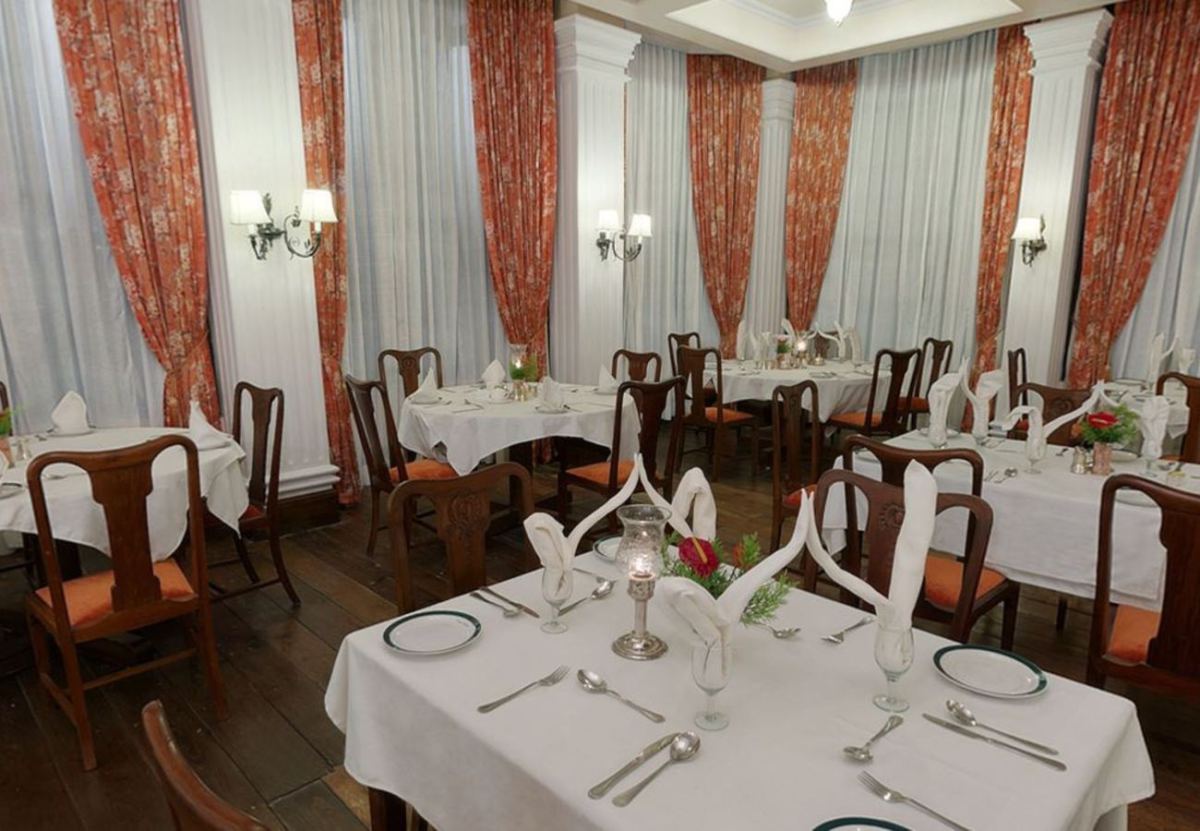 The Elgin Silver Oaks - Heritage Resort & Spa