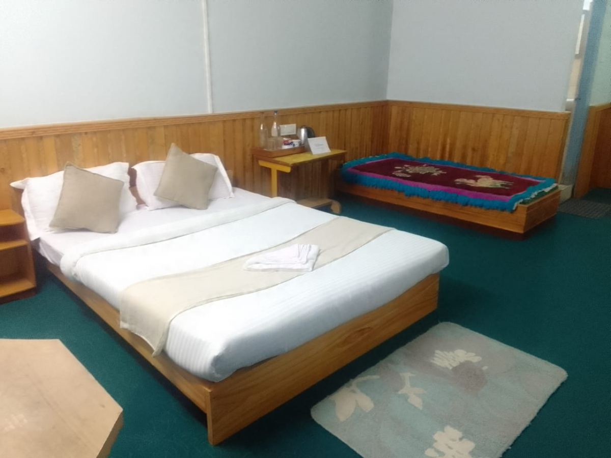 Mount Khang Hotel