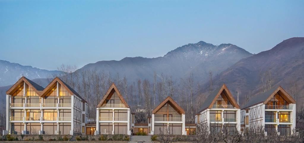 Hotel Rah Bagh - Luxury Boutique Hotel
