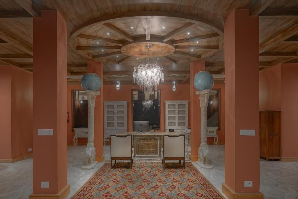 Hotel Rah Bagh - Luxury Boutique Hotel