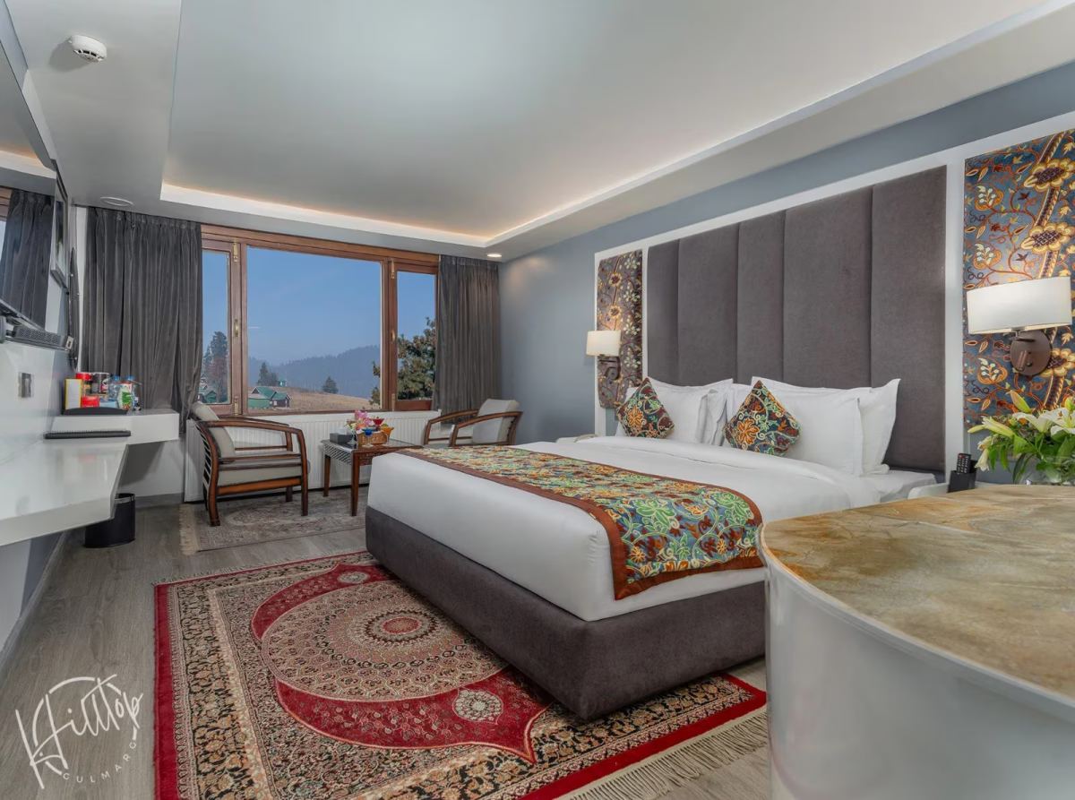 Hotel Hilltop