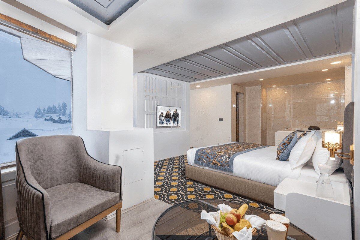 Hotel Hilltop