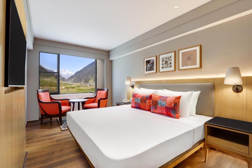 Lemon Tree Hotel