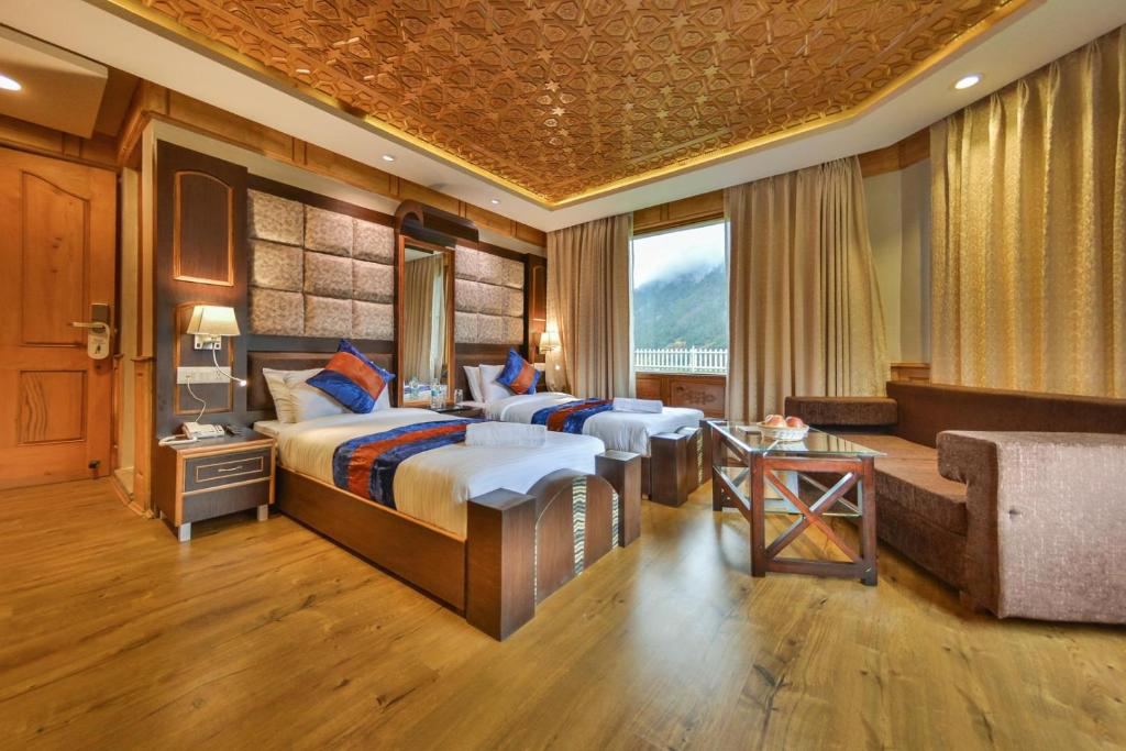 Hotel Village Walk