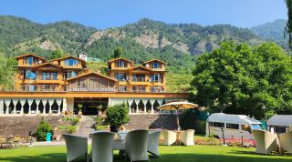 Hotel Pine Spring