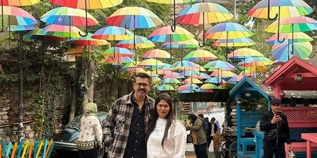 Mrs, Pratik Vora