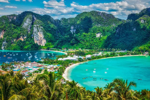 Phi Phi Island Tour By Speedboat in Krabi, Thailand