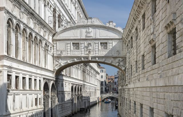 Bridge of Sighs in Venice, Italy
