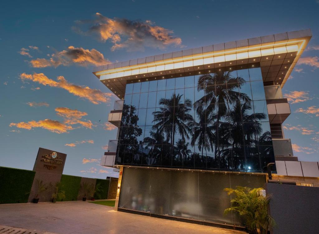 Divan Clarks Inn Hotel