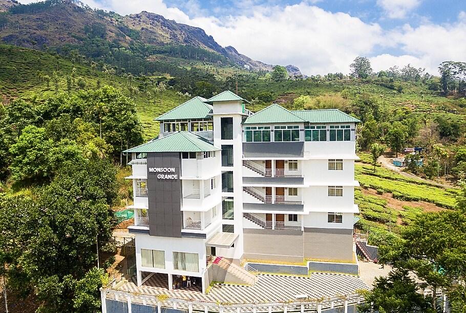 Monsoon Grande Hotel